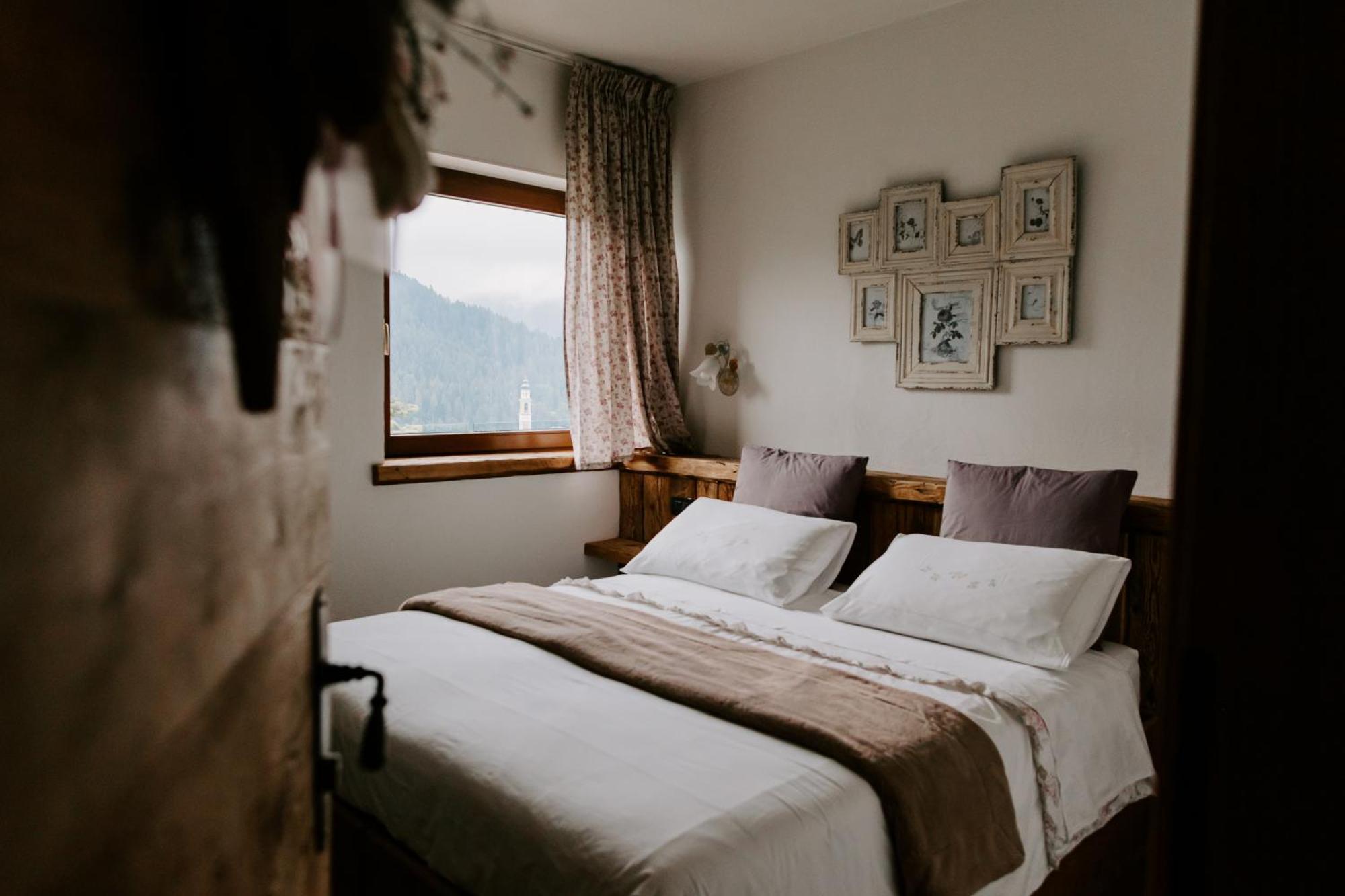 Fra Rose E Mughi Bed and Breakfast Domegge di Cadore Eksteriør billede